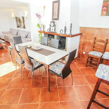 Holiday home Gorgeous In With Kitchen